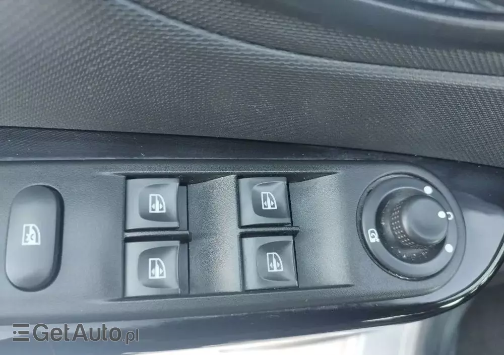 RENAULT Captur ENERGY TCe 120 EDC Luxe