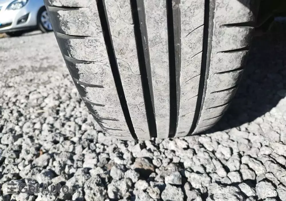 RENAULT Captur ENERGY TCe 120 EDC Luxe