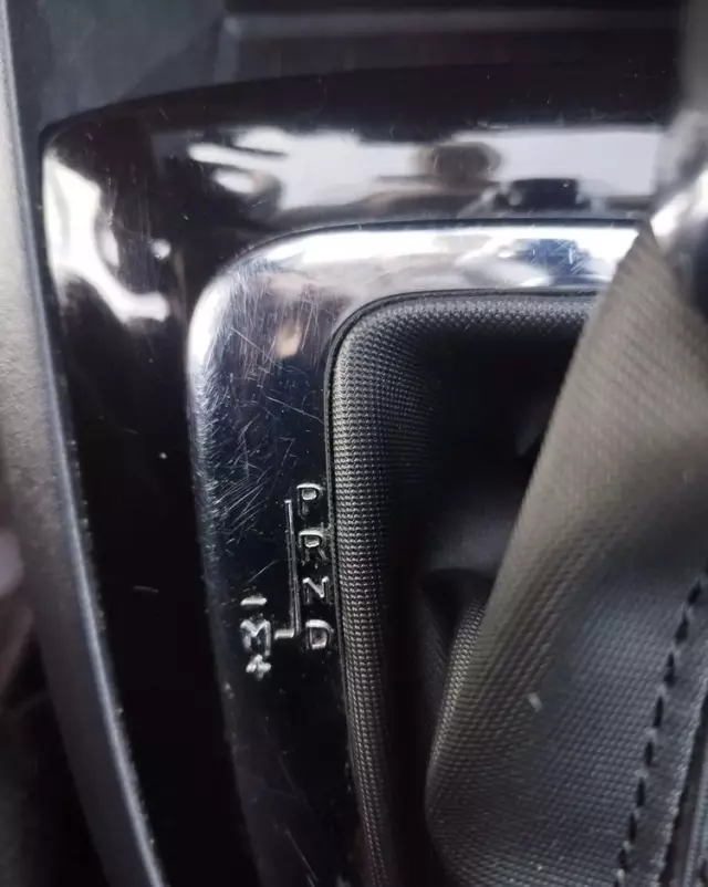 RENAULT Captur ENERGY TCe 120 EDC Luxe