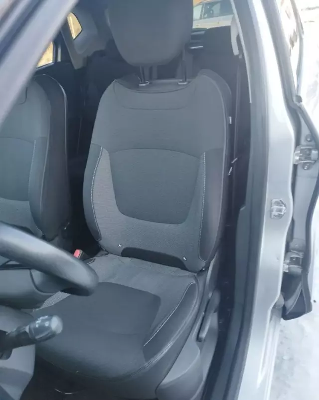 RENAULT Captur ENERGY TCe 120 EDC Luxe