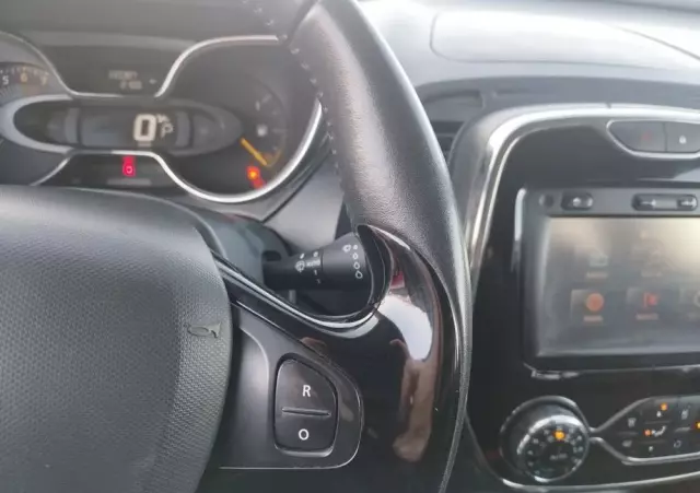 RENAULT Captur ENERGY TCe 120 EDC Luxe