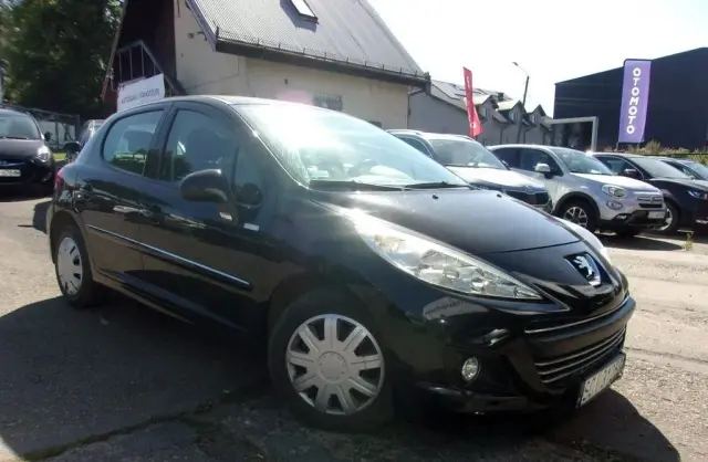 PEUGEOT 207 
