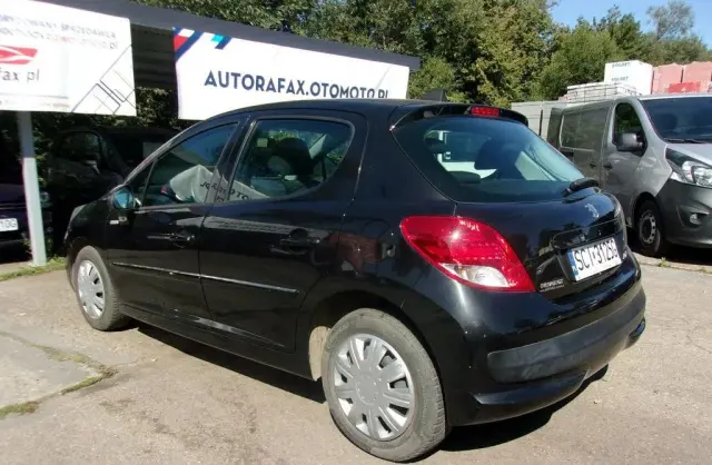 PEUGEOT 207 