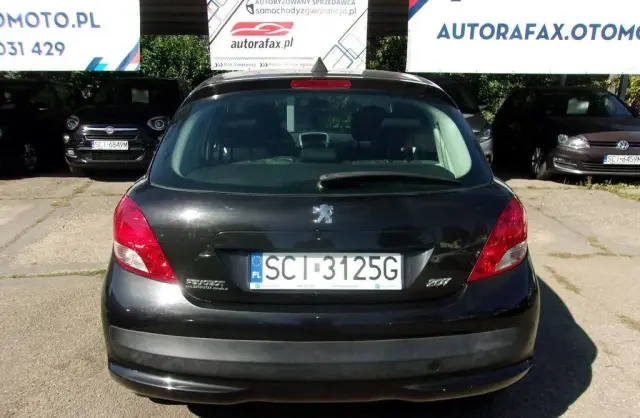 PEUGEOT 207 