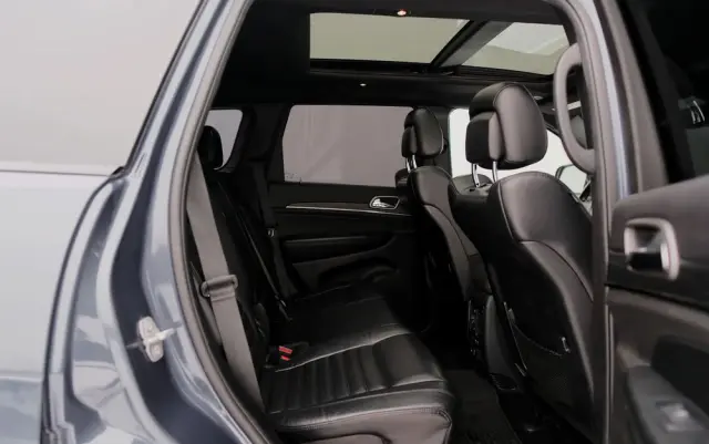 JEEP Grand Cherokee 3.6 V6 Overland Summit