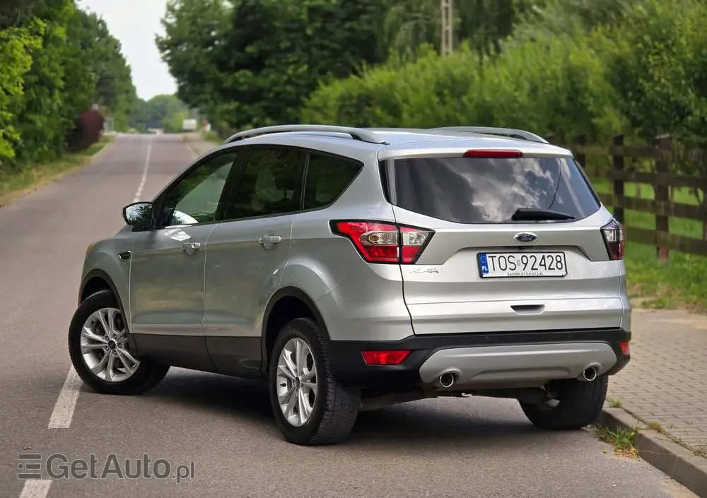 FORD Kuga 2.0 TDCi 2x4 Titanium