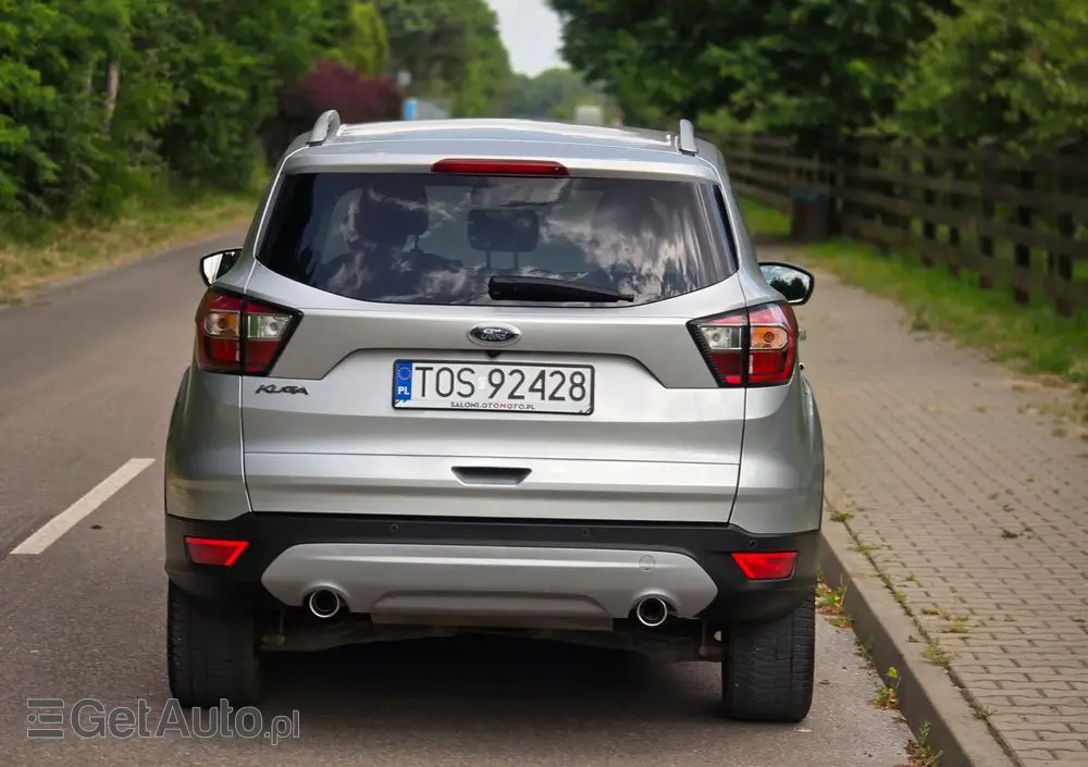 FORD Kuga 2.0 TDCi 2x4 Titanium