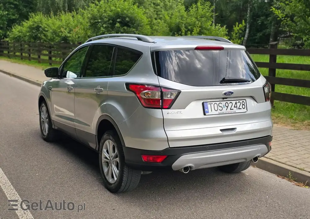 FORD Kuga 2.0 TDCi 2x4 Titanium