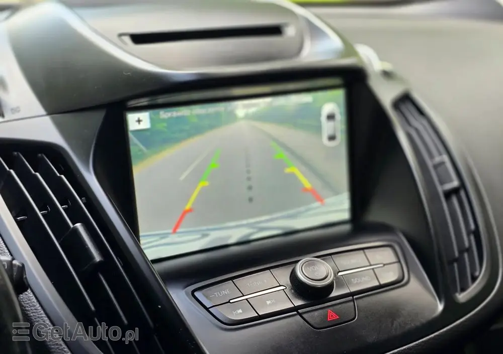 FORD Kuga 2.0 TDCi 2x4 Titanium