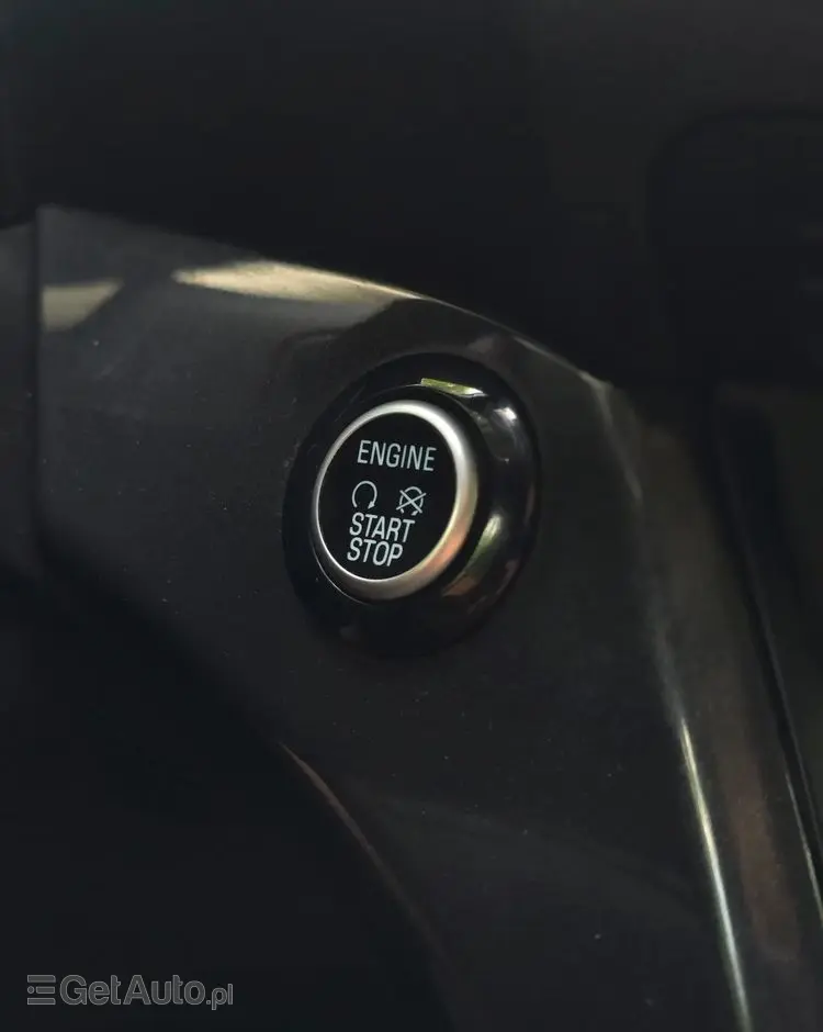 FORD Kuga 2.0 TDCi 2x4 Titanium