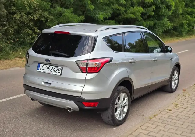 FORD Kuga 2.0 TDCi 2x4 Titanium