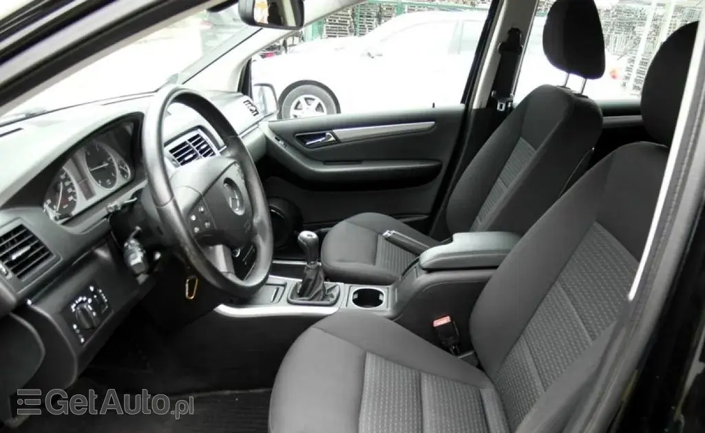 MERCEDES-BENZ Klasa B 