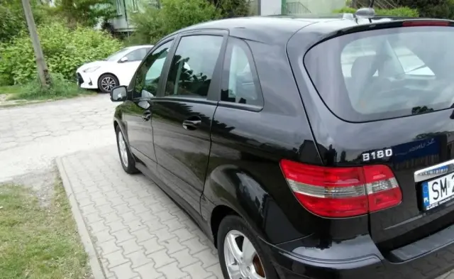 MERCEDES-BENZ Klasa B 