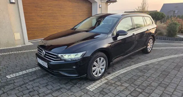 VOLKSWAGEN Passat 1.6 TDI SCR DSG Business