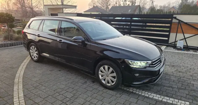 VOLKSWAGEN Passat 1.6 TDI SCR DSG Business