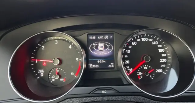 VOLKSWAGEN Passat 1.6 TDI SCR DSG Business