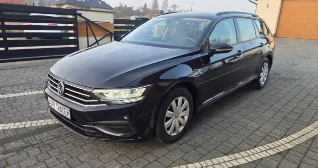 VOLKSWAGEN Passat 1.6 TDI SCR DSG Business