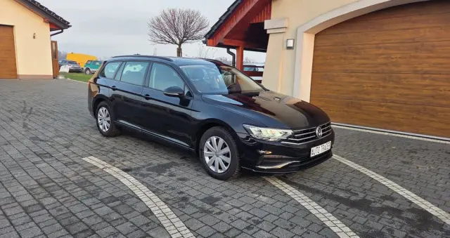 VOLKSWAGEN Passat 1.6 TDI SCR DSG Business