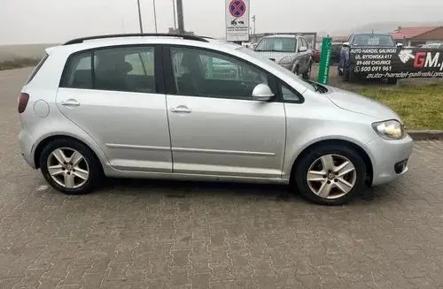VOLKSWAGEN Golf Plus 