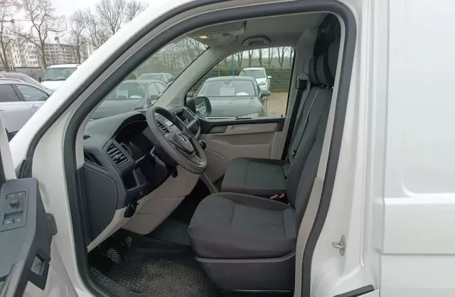 VOLKSWAGEN TRANSPORTER 