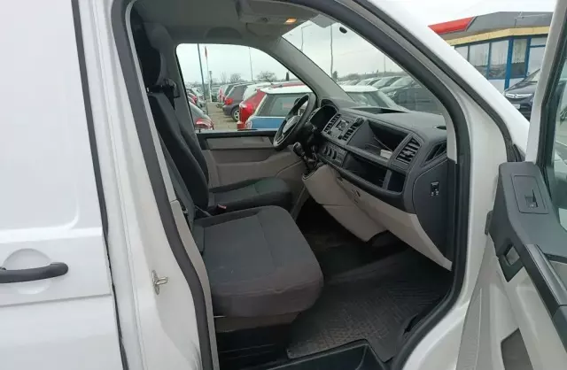 VOLKSWAGEN TRANSPORTER 