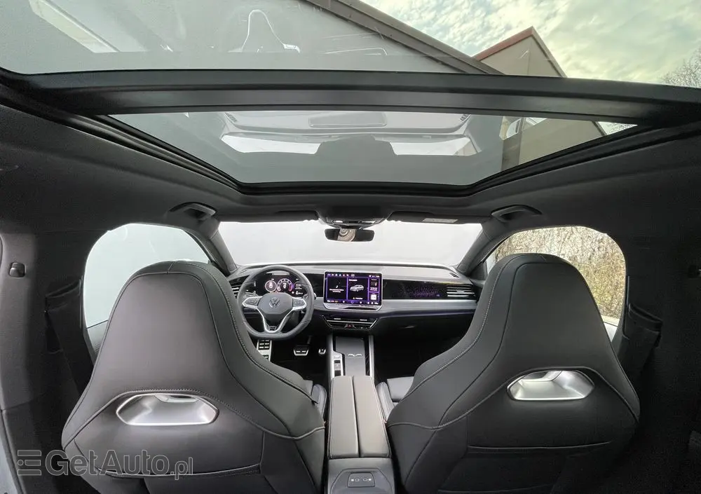 VOLKSWAGEN Passat Variant 2.0 TSI 4Mot R-Line DSG