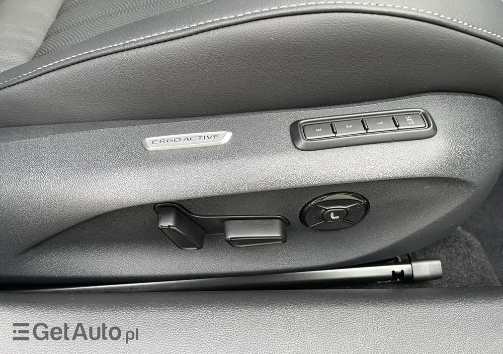 VOLKSWAGEN Passat Variant 2.0 TSI 4Mot R-Line DSG