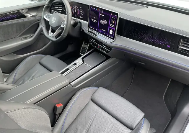 VOLKSWAGEN Passat Variant 2.0 TSI 4Mot R-Line DSG