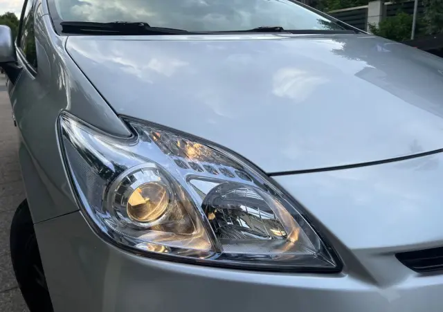 TOYOTA Prius 1.8 Hybrid Premium