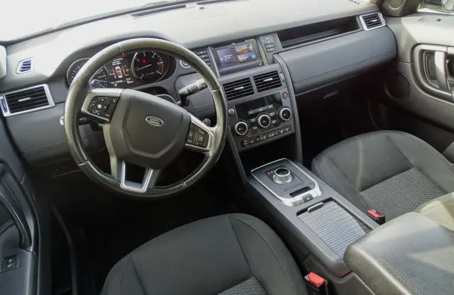 LAND ROVER Discovery 