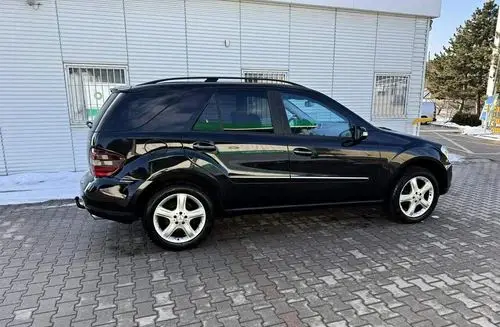 MERCEDES-BENZ ML 