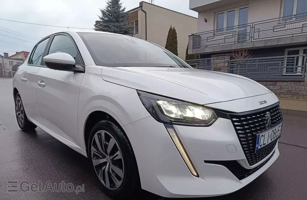 PEUGEOT 208 
