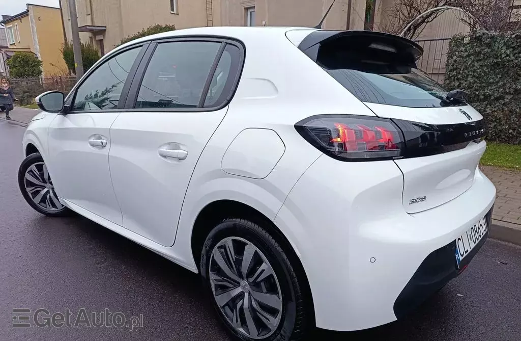 PEUGEOT 208 