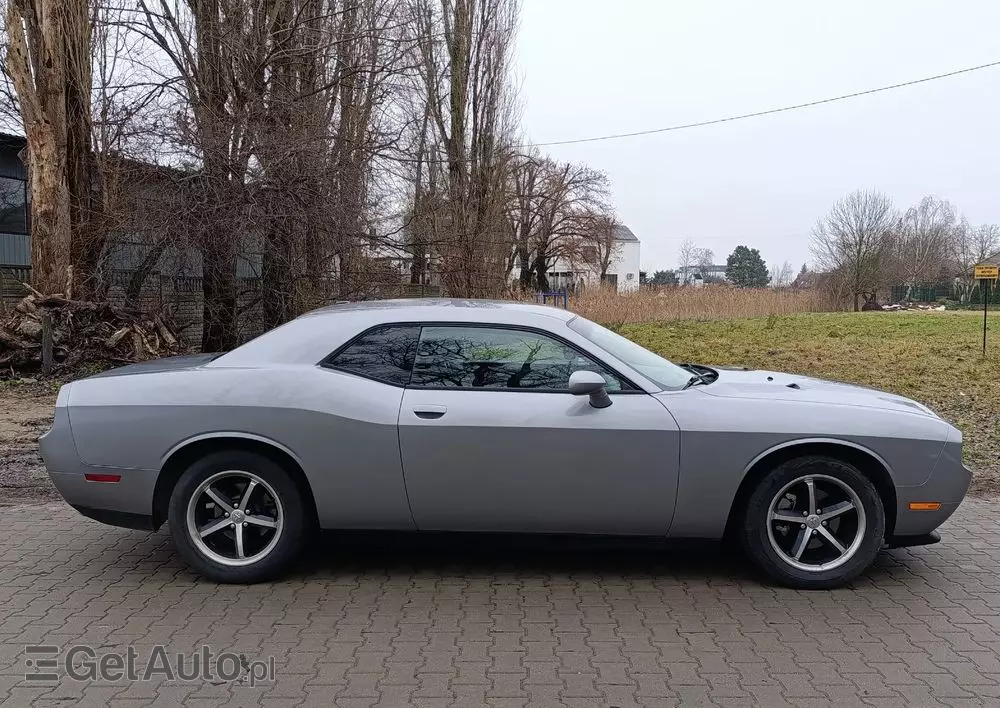 DODGE Challenger Automatik SXT Plus