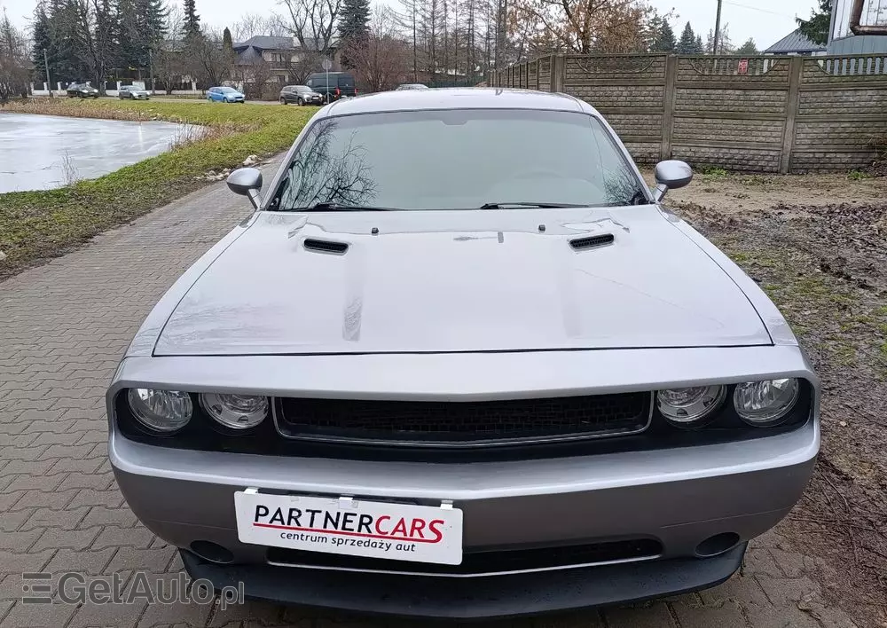 DODGE Challenger Automatik SXT Plus