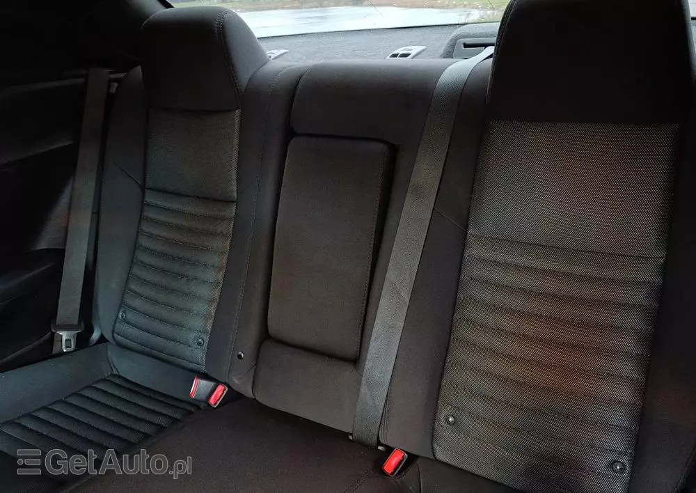 DODGE Challenger Automatik SXT Plus