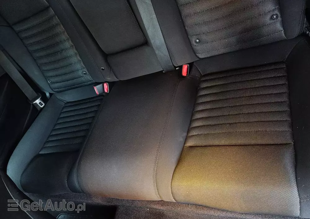 DODGE Challenger Automatik SXT Plus