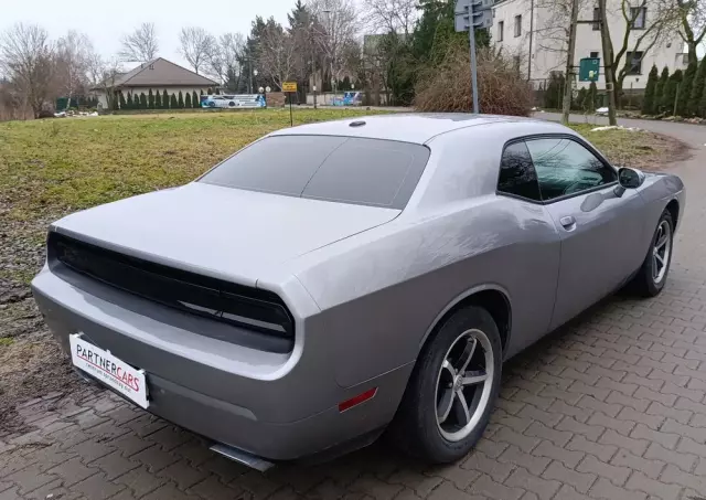 DODGE Challenger Automatik SXT Plus