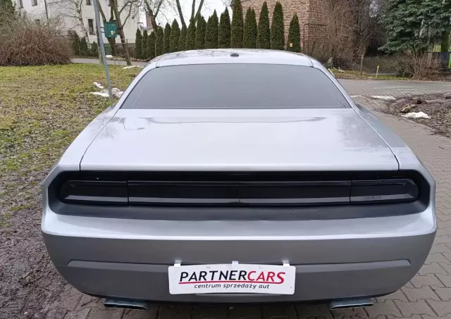 DODGE Challenger Automatik SXT Plus
