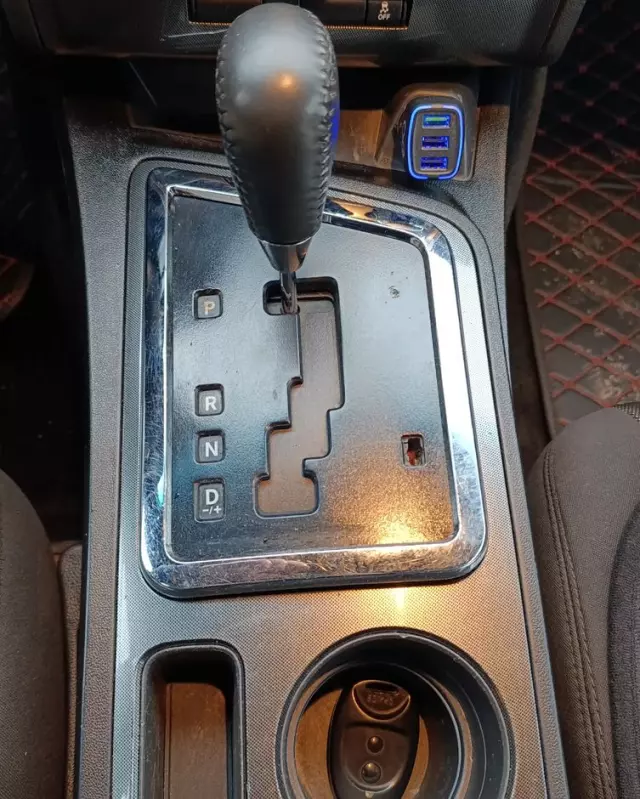 DODGE Challenger Automatik SXT Plus