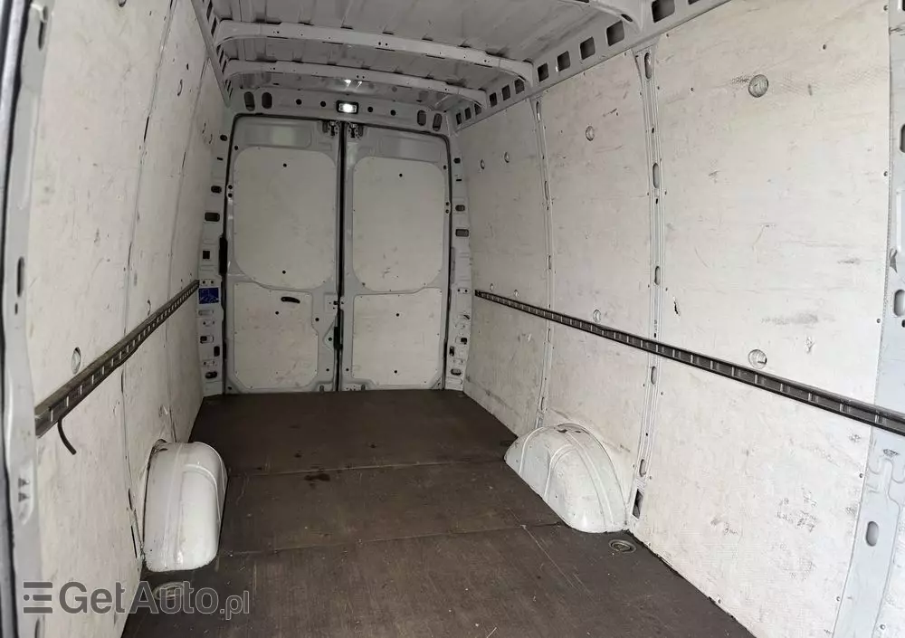 IVECO 2021/Daily 35-140 A8V/MAXI/ Automat Hi-Matic/full LED reflektory/Klima/PDC/tempomat/fotel comfort 