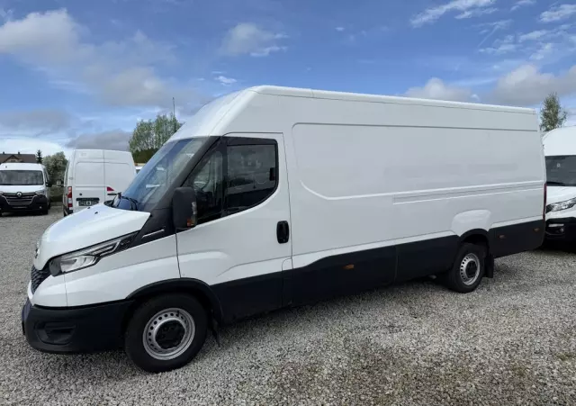 IVECO 2021/Daily 35-140 A8V/MAXI/ Automat Hi-Matic/full LED reflektory/Klima/PDC/tempomat/fotel comfort 