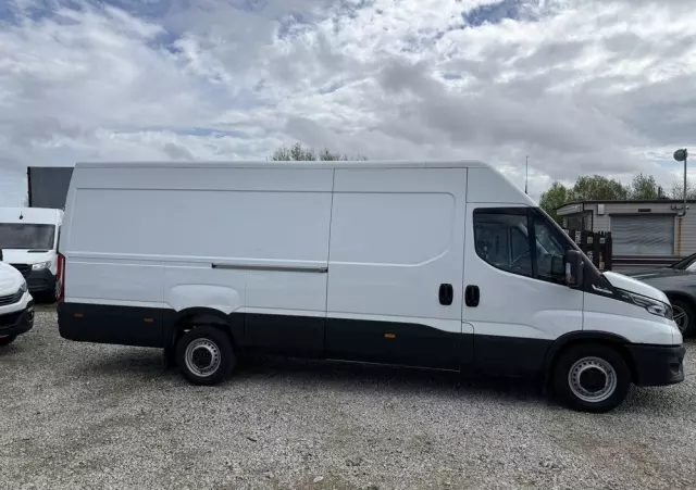 IVECO 2021/Daily 35-140 A8V/MAXI/ Automat Hi-Matic/full LED reflektory/Klima/PDC/tempomat/fotel comfort 