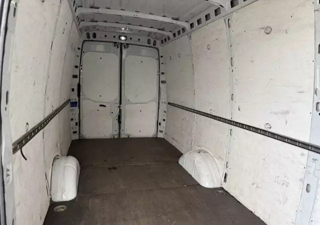 IVECO 2021/Daily 35-140 A8V/MAXI/ Automat Hi-Matic/full LED reflektory/Klima/PDC/tempomat/fotel comfort 