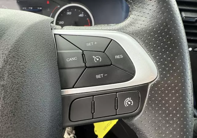 IVECO 2021/Daily 35-140 A8V/MAXI/ Automat Hi-Matic/full LED reflektory/Klima/PDC/tempomat/fotel comfort 