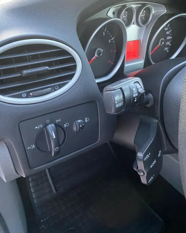 FORD Focus 1.6 16V Concept