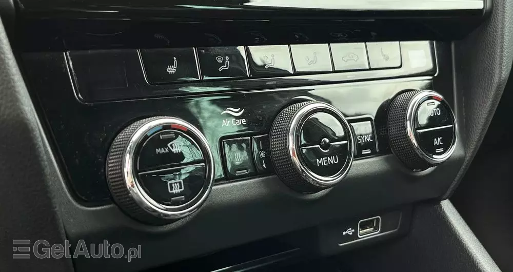 SKODA Octavia Scout 2.0 TDI 4x4 DSG