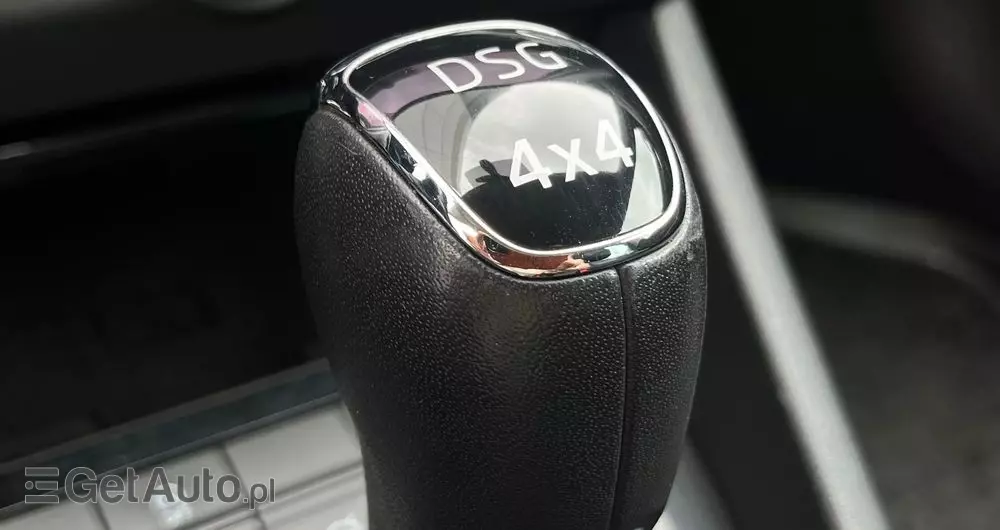 SKODA Octavia Scout 2.0 TDI 4x4 DSG