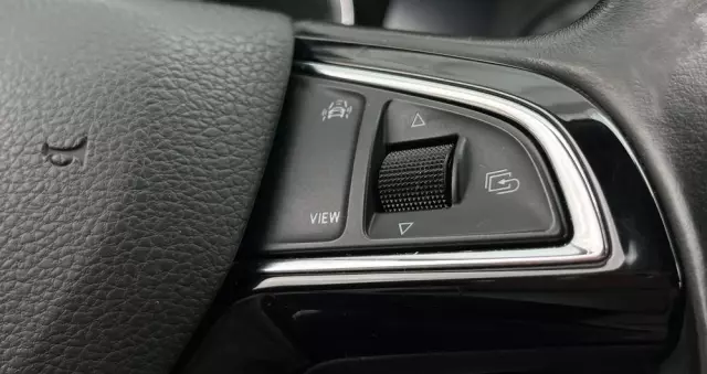 SKODA Octavia Scout 2.0 TDI 4x4 DSG