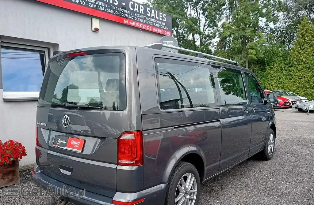 VOLKSWAGEN Caravelle 